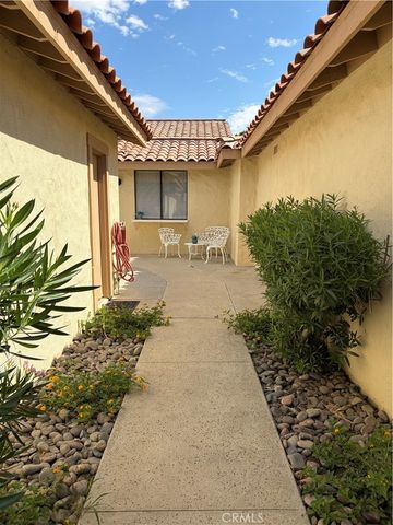 248 La Paz, Palm Desert, CA 92260