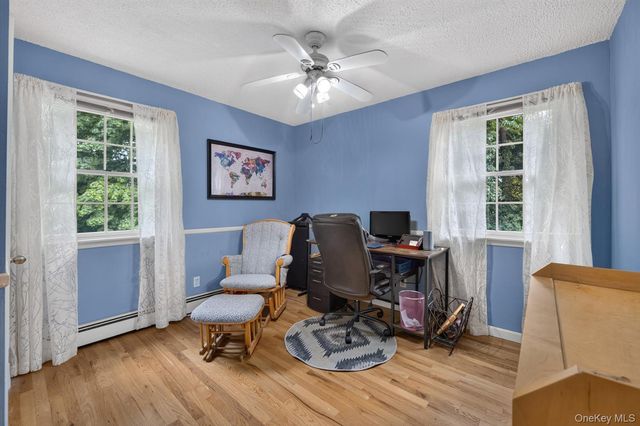 8 Tuscan Court, Huntington, NY 11746