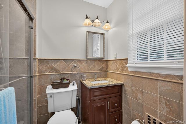 8 Tuscan Court, Huntington, NY 11746