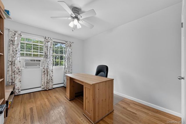 8 Tuscan Court, Huntington, NY 11746