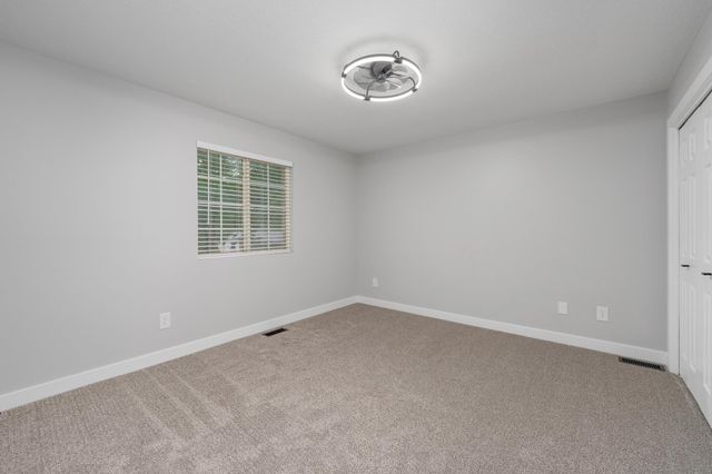 6527 N Scottsville St, Park City, KS 67219