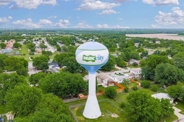 6527 N Scottsville St, Park City, KS 67219