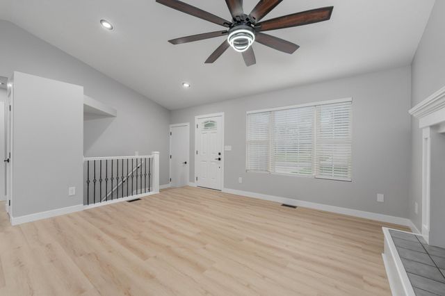 6527 N Scottsville St, Park City, KS 67219