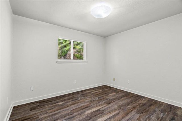 826 King Albert ST B, Austin, TX 78745
