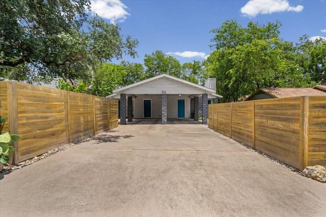 826 King Albert ST B, Austin, TX 78745