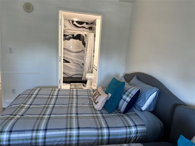 601 NE 36th St 1009, Miami, FL 33137