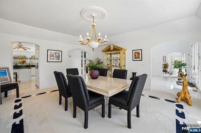 114 Valley Road, Allendale, NJ 07401