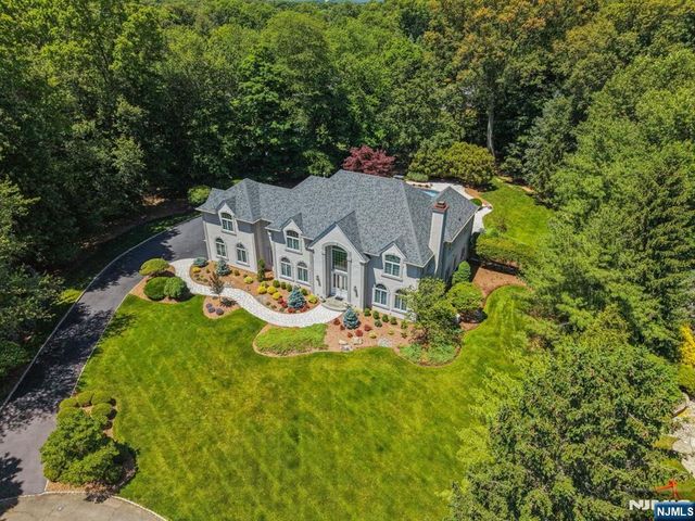 114 Valley Road, Allendale, NJ 07401