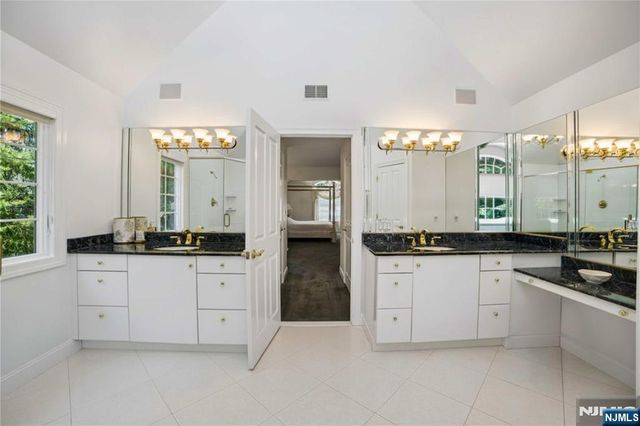 114 Valley Road, Allendale, NJ 07401