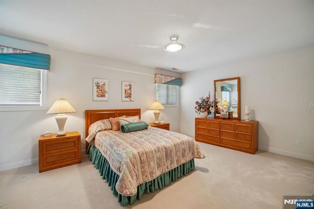 114 Valley Road, Allendale, NJ 07401
