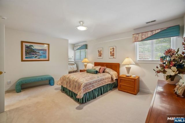114 Valley Road, Allendale, NJ 07401