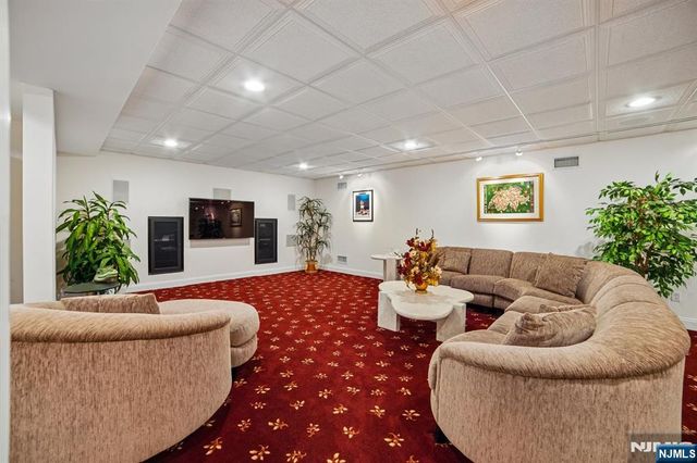 114 Valley Road, Allendale, NJ 07401