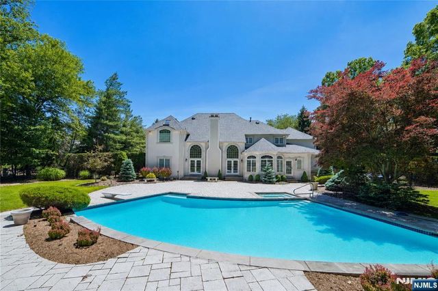 114 Valley Road, Allendale, NJ 07401