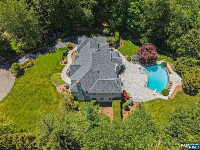 114 Valley Road, Allendale, NJ 07401