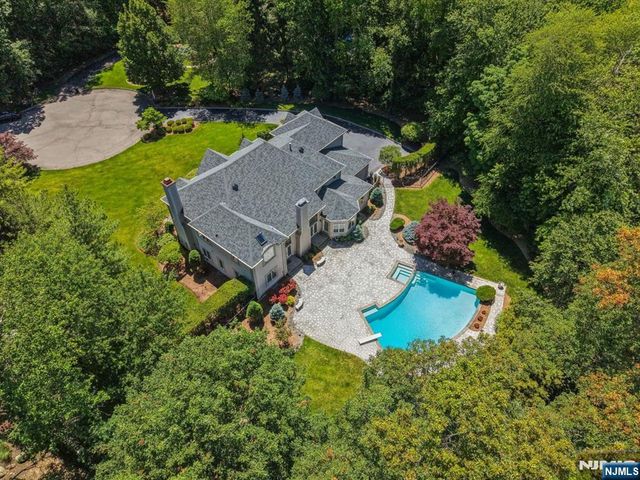 114 Valley Road, Allendale, NJ 07401