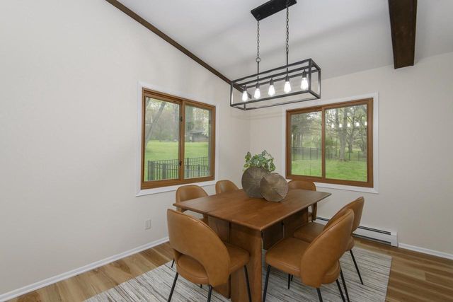 W296N575 Bryn DRIVE, Waukesha, WI 53188