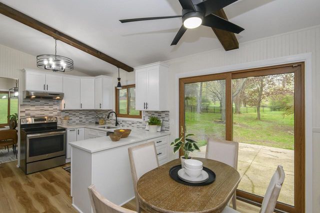 W296N575 Bryn DRIVE, Waukesha, WI 53188