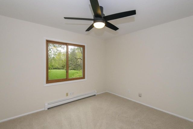 W296N575 Bryn DRIVE, Waukesha, WI 53188