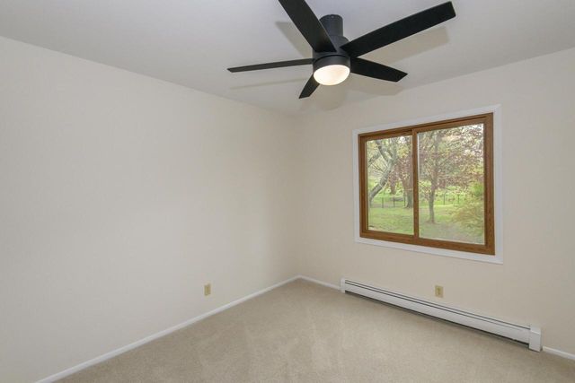 W296N575 Bryn DRIVE, Waukesha, WI 53188