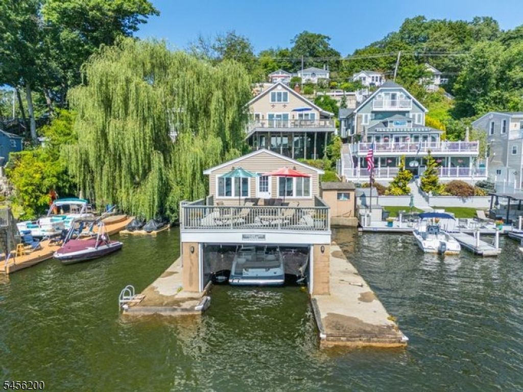320 Lakeside Ave, Hopatcong Boro, NJ 07821 — photo 3