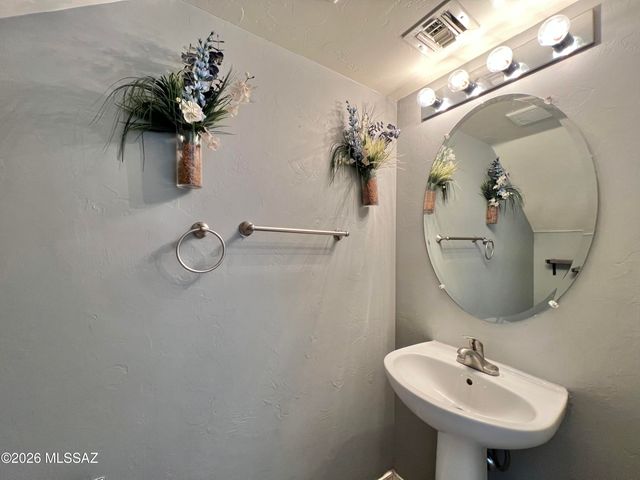 5798 E Camino Nuestras Casas, Tucson, AZ 85756