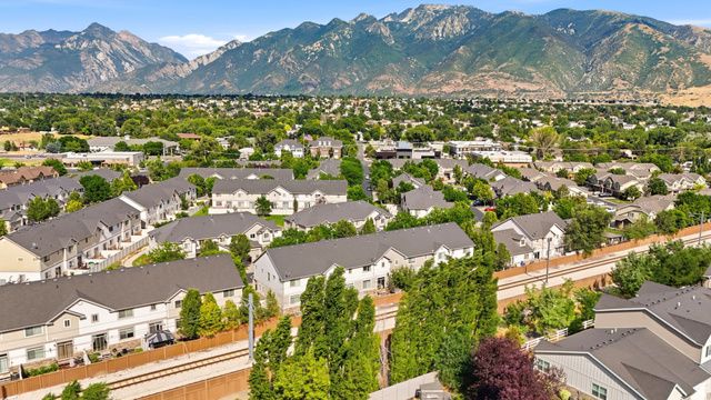 11704 S SHADOW VIEW LN, Draper, UT 84020