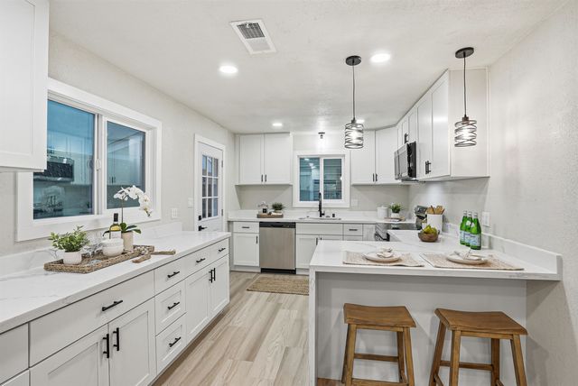 112 Martin Ave, Livermore, CA 94551