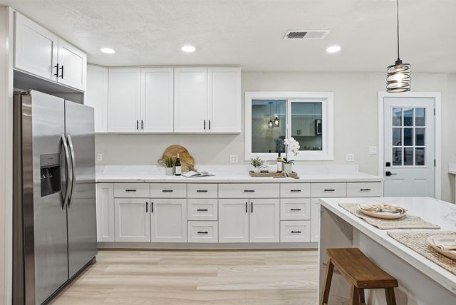 112 Martin Ave, Livermore, CA 94551