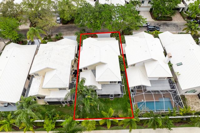 218 W Canterbury Dr W W, Palm Beach Gardens, FL 33418