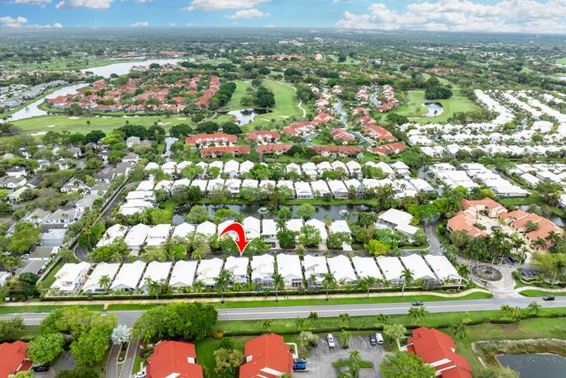 218 W Canterbury Dr W W, Palm Beach Gardens, FL 33418