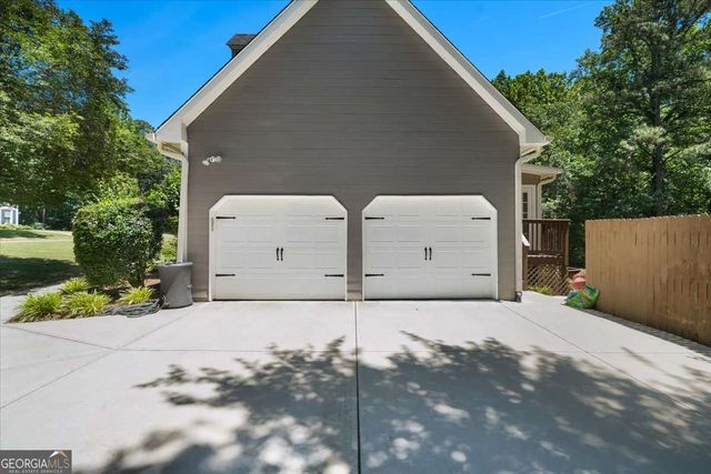 4296 Rocky Glen NE, Roswell, GA 30075
