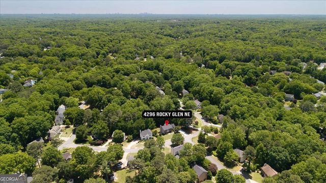 4296 Rocky Glen NE, Roswell, GA 30075
