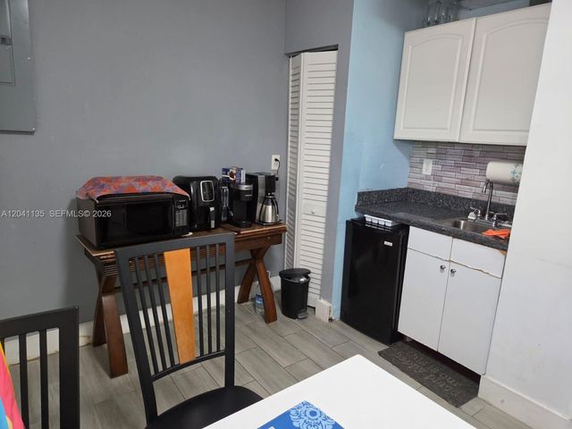 5824 Johnson St, Hollywood, FL 33021