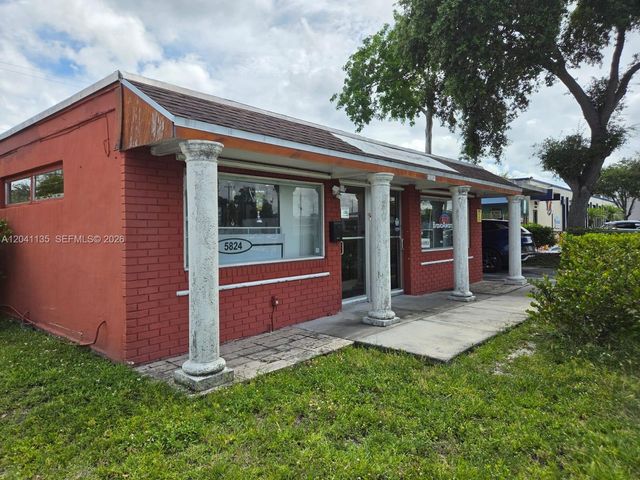 5824 Johnson St, Hollywood, FL 33021