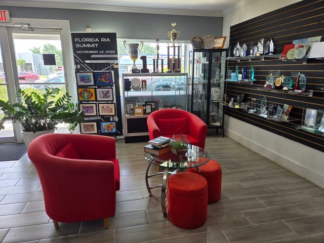 5824 Johnson St, Hollywood, FL 33021