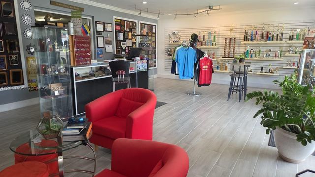 5824 Johnson St, Hollywood, FL 33021