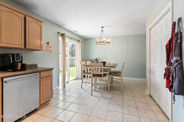 100 Trinity Drive, New Bern, NC 28560