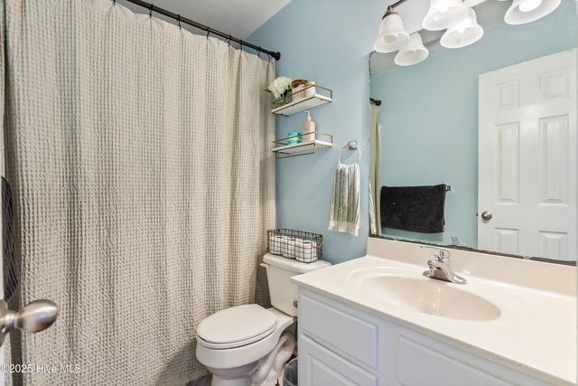 100 Trinity Drive, New Bern, NC 28560