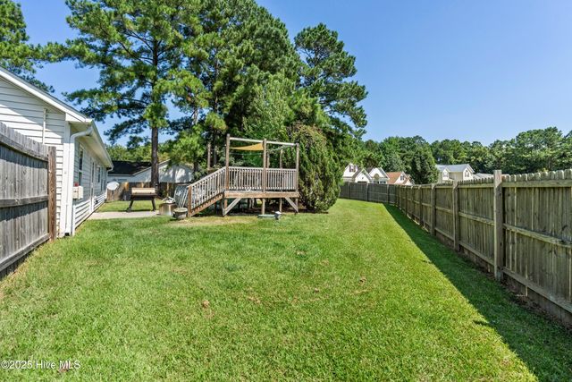 100 Trinity Drive, New Bern, NC 28560