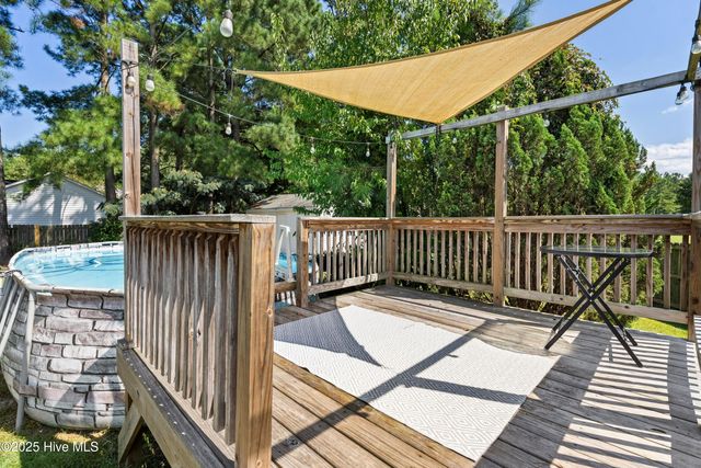 100 Trinity Drive, New Bern, NC 28560