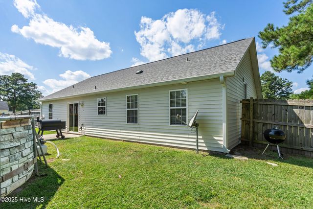 100 Trinity Drive, New Bern, NC 28560