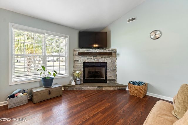 100 Trinity Drive, New Bern, NC 28560