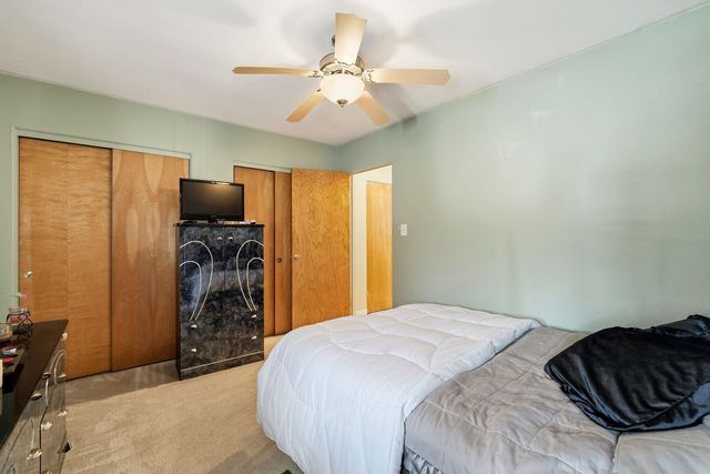 1609 Howard Street 2, Evanston, IL 60202