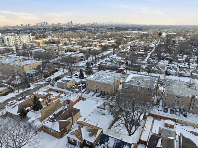 1609 Howard Street 2, Evanston, IL 60202