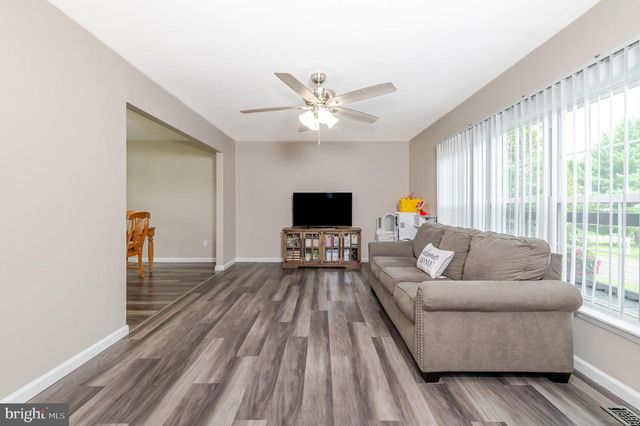 610 WESTOVER CT, Williamstown, NJ 08094