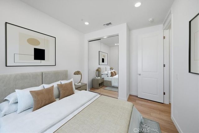 3329 E Avenue J-4, Lancaster, CA 93535