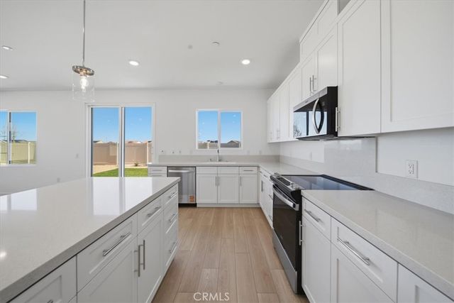 3329 E Avenue J-4, Lancaster, CA 93535
