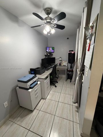 2760 W 63rd Place 10623, Hialeah, FL 33016