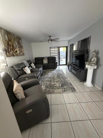 2760 W 63rd Place 10623, Hialeah, FL 33016
