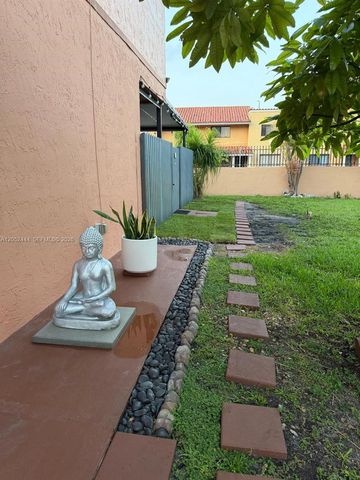 2760 W 63rd Place 10623, Hialeah, FL 33016